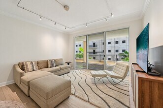 100 Central Ave in Sarasota, FL - Building Photo - Building Photo