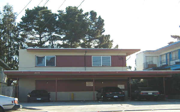 2050 Stanton Ave in San Pablo, CA - Foto de edificio - Building Photo