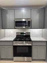 3203 SW Lovely Ln in Bentonville, AR - Foto de edificio - Building Photo