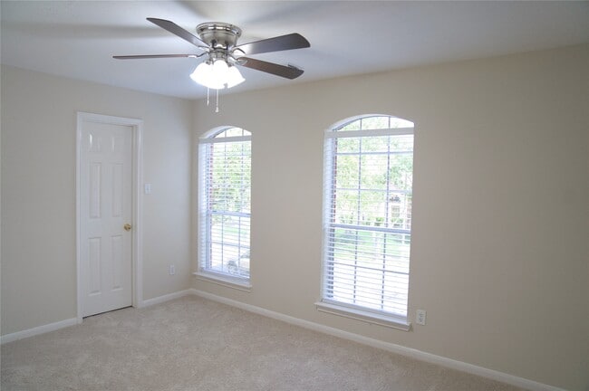 property at 4107 Amber Trace Ct