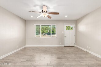 331 E Continental Dr in Tempe, AZ - Building Photo - Building Photo