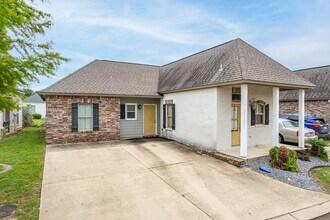 Sterling Townhomes in Sterlington, LA - Building Photo - Building Photo