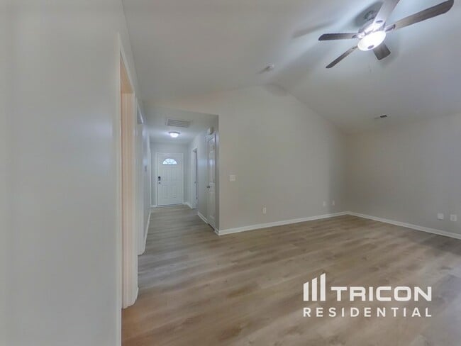 1012 Valley Ridge Rd in Charlotte, NC - Building Photo - Building Photo