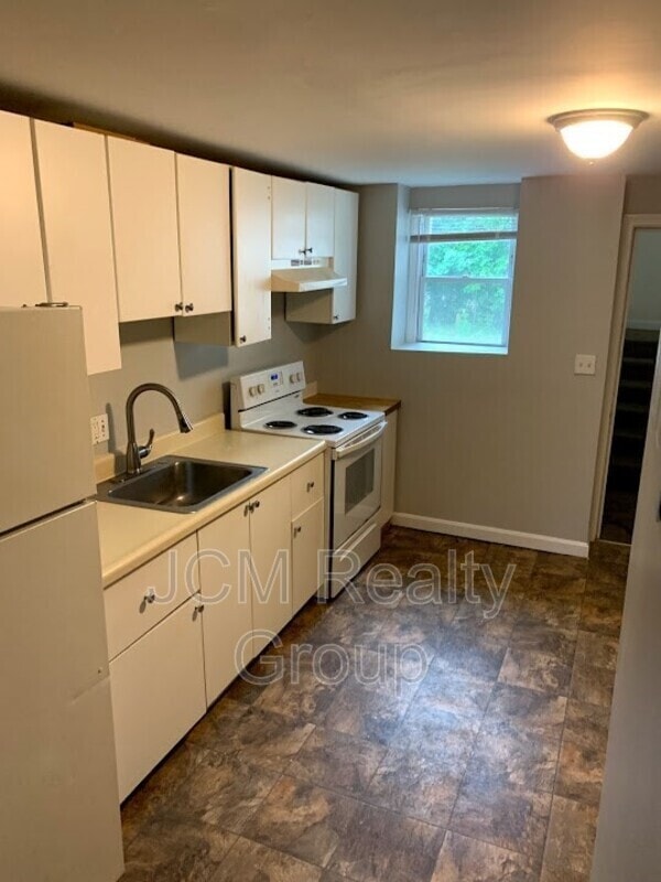 property at 161 Delhi St