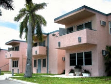 New Haven Gardens in Miami, FL - Building Photo - Building Photo