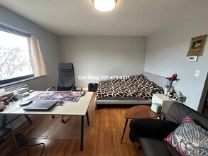 35 Glencoe St, Unit 35 in Boston, MA - Foto de edificio - Building Photo