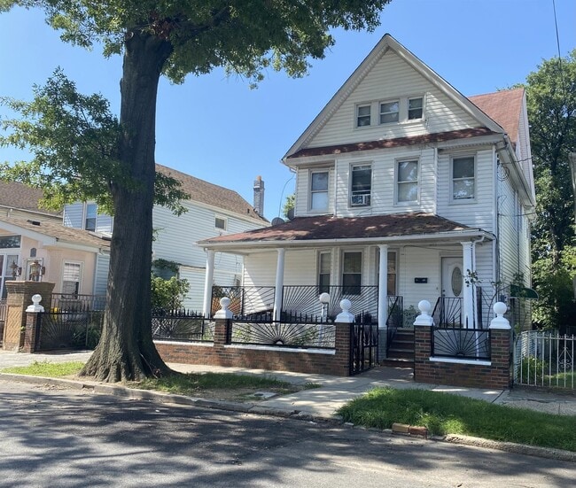 property at 117-24-117164 164th St