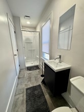 3960 3 Mile Dr in Detroit, MI - Building Photo - Building Photo