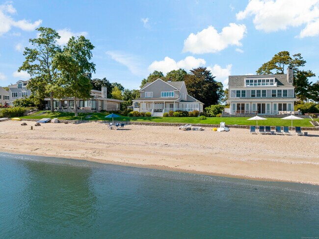 43 Shore Rd in Clinton, CT - Building Photo - Building Photo