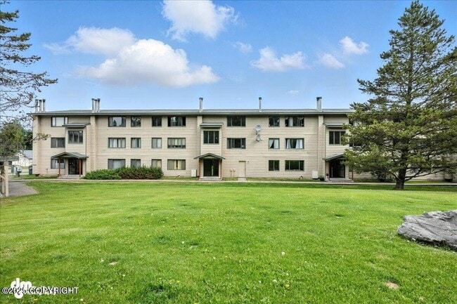 property at 305 Donna Dr