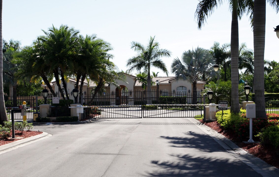 The Townhomes of San Simeon in Ft. Myers, FL - Building Photo