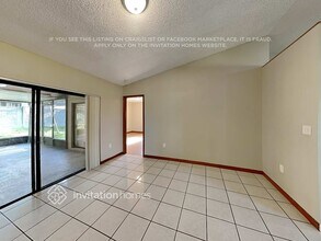 13551 SW 178th St in Miami, FL - Foto de edificio - Building Photo