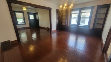 10405 Ignatius Ave in Cleveland, OH - Building Photo - Building Photo
