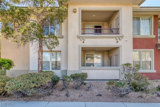 property at 912 Duckhorn Ct