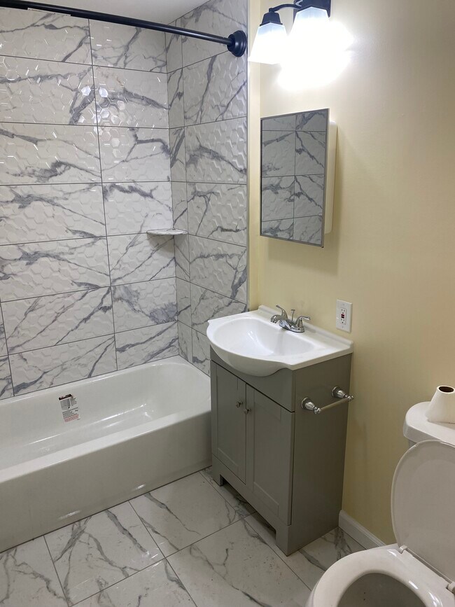 7539 Sherwood Rd in Philadelphia, PA - Foto de edificio - Building Photo