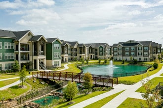 Elite 99 West in Katy, TX - Foto de edificio - Building Photo