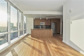 50 Clinton Pl in New Rochelle, NY - Building Photo - Building Photo