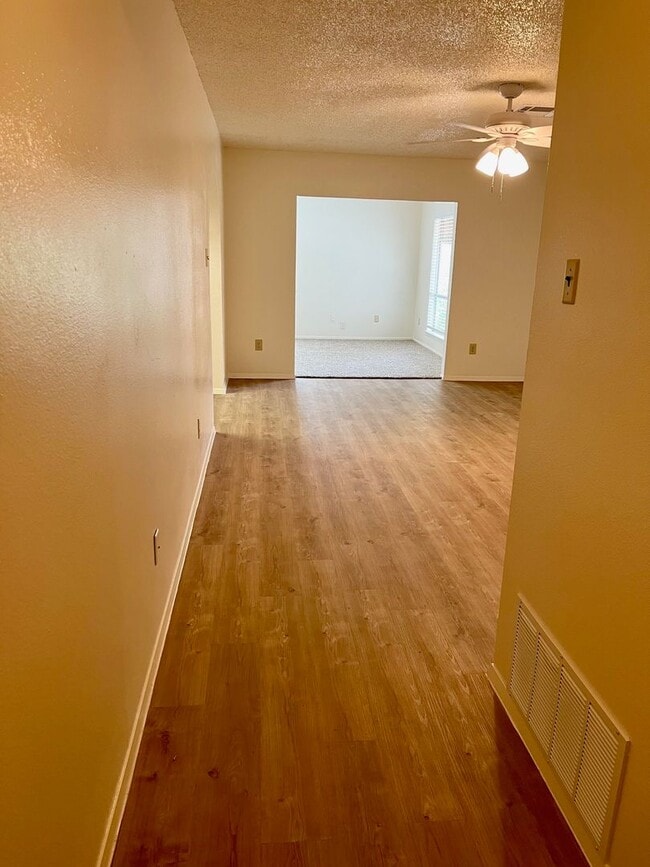 7751 Pipers Hill in San Antonio, TX - Building Photo - Building Photo