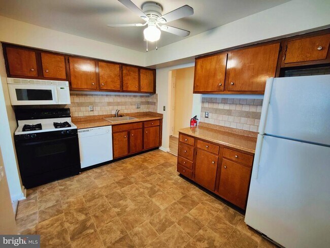 116 Van Buren Rd-Unit -12 in Voorhees Township, NJ - Building Photo - Building Photo