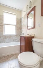 136 Highland Ave in Somerville, MA - Foto de edificio - Building Photo