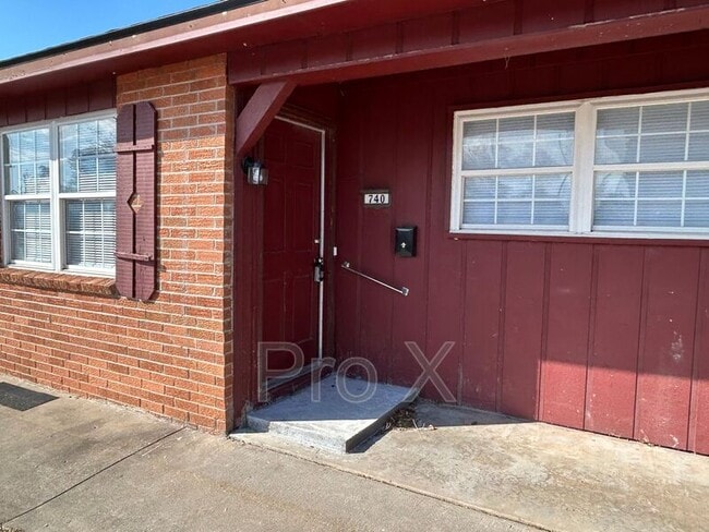 property at 740 N 6th St