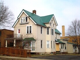 1024 Caledonia St, Unit 1024 in La crosse, WI - Building Photo