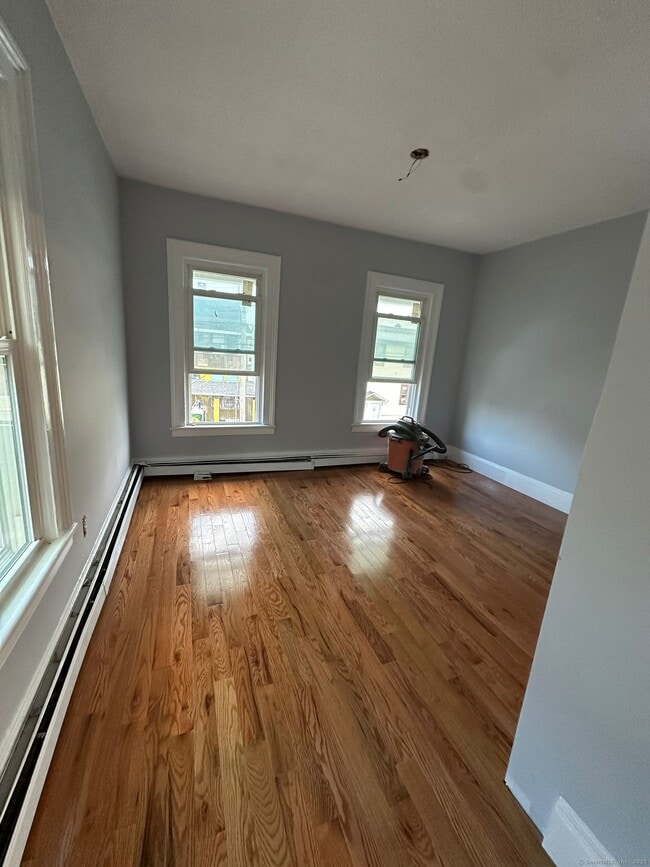 276 Pequonnock St in Bridgeport, CT - Building Photo - Building Photo