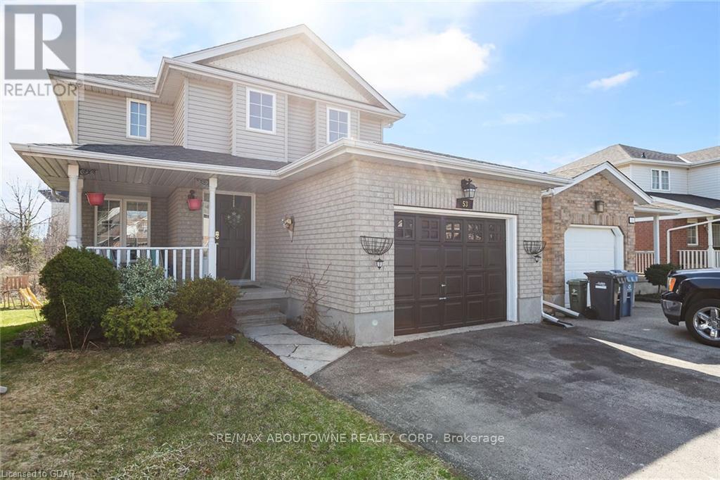53 Boulder Crescent in Guelph, ON - Building Photo