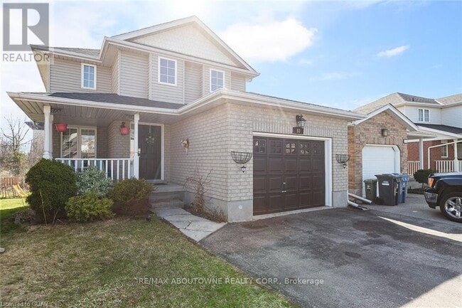 property at 53 Boulder Crescent