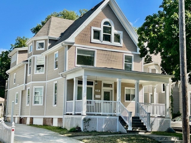 property at 318 E Locust St