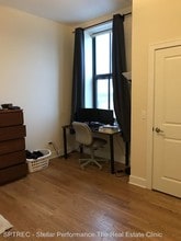 2778 N Milwaukee Ave-Unit -Unit 406 in Chicago, IL - Building Photo - Building Photo