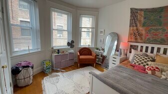 65 Park Dr, Unit 2 in Boston, MA - Building Photo