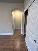 1025 S Crumal St in Visalia, CA - Building Photo - Building Photo