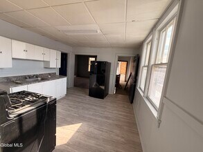 11 Lefferts St in Amsterdam, NY - Building Photo - Building Photo