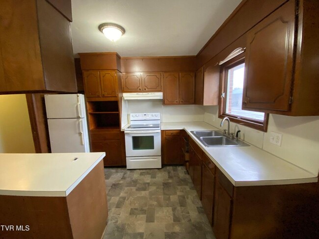 1613 F St in Kingsport, TN - Building Photo - Building Photo