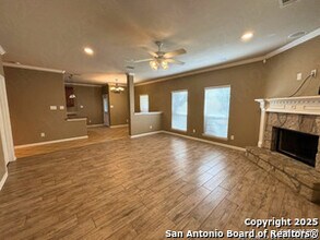 21711 Thunder Basin in San Antonio, TX - Building Photo - Building Photo