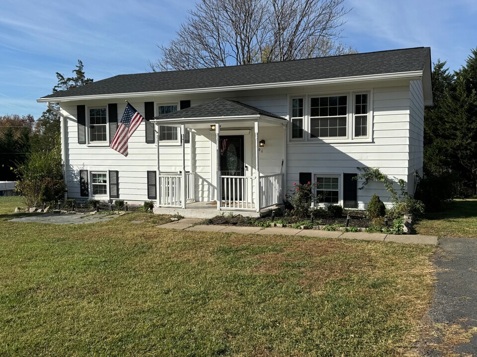 701 Payton Dr in Fredericksburg, VA - Building Photo