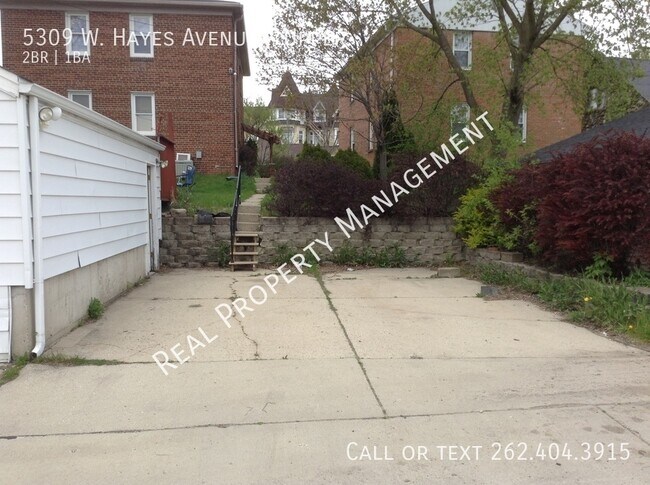 5309 W Hayes Ave in West Allis, WI - Building Photo - Building Photo