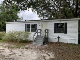 7007 Glen Meadow Dr in Lakeland, FL - Building Photo