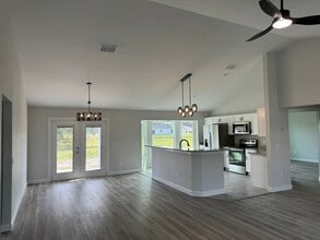 2635 SE 76th Rd in Bushnell, FL - Building Photo - Building Photo