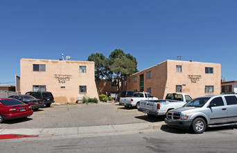 3423-3425 Smith Ave SE in Albuquerque, NM - Building Photo - Building Photo