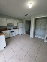 7605 W Fern Pl in Homosassa, FL - Building Photo - Building Photo