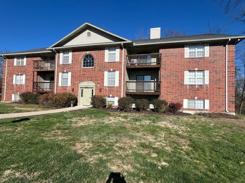 3401 NW Duncan Rd in Blue Springs, MO - Building Photo