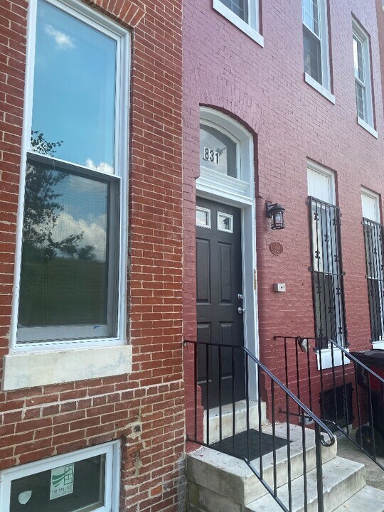 831 E Chase St in Baltimore, MD - Building Photo