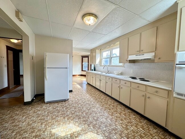 58 Franklin St in Braintree, MA - Building Photo - Building Photo