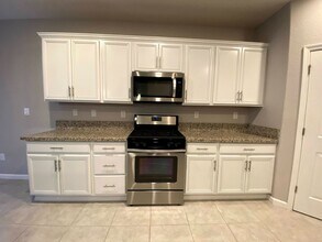 1226 Heybourne Rd in Gardnerville, NV - Building Photo - Building Photo