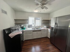 41 Kessler Blvd W Dr in Indianapolis, IN - Building Photo - Building Photo