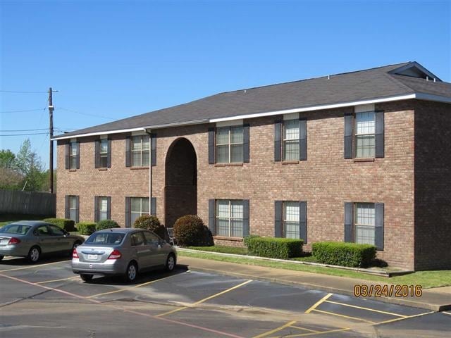 Spring Creek Apartments in Henderson, TX - Building Photo