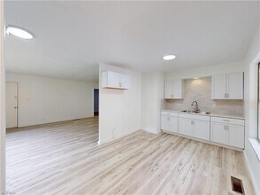 17721 Rookwood Rd in Cleveland, OH - Building Photo - Building Photo