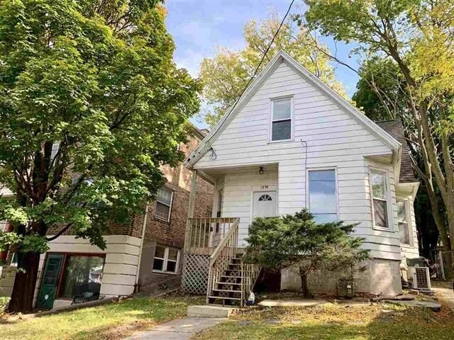 1239 E Johnson St in Madison, WI - Foto de edificio